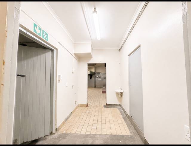 516M² CO-WORKING SPACE TO LET IN BEREA WEST